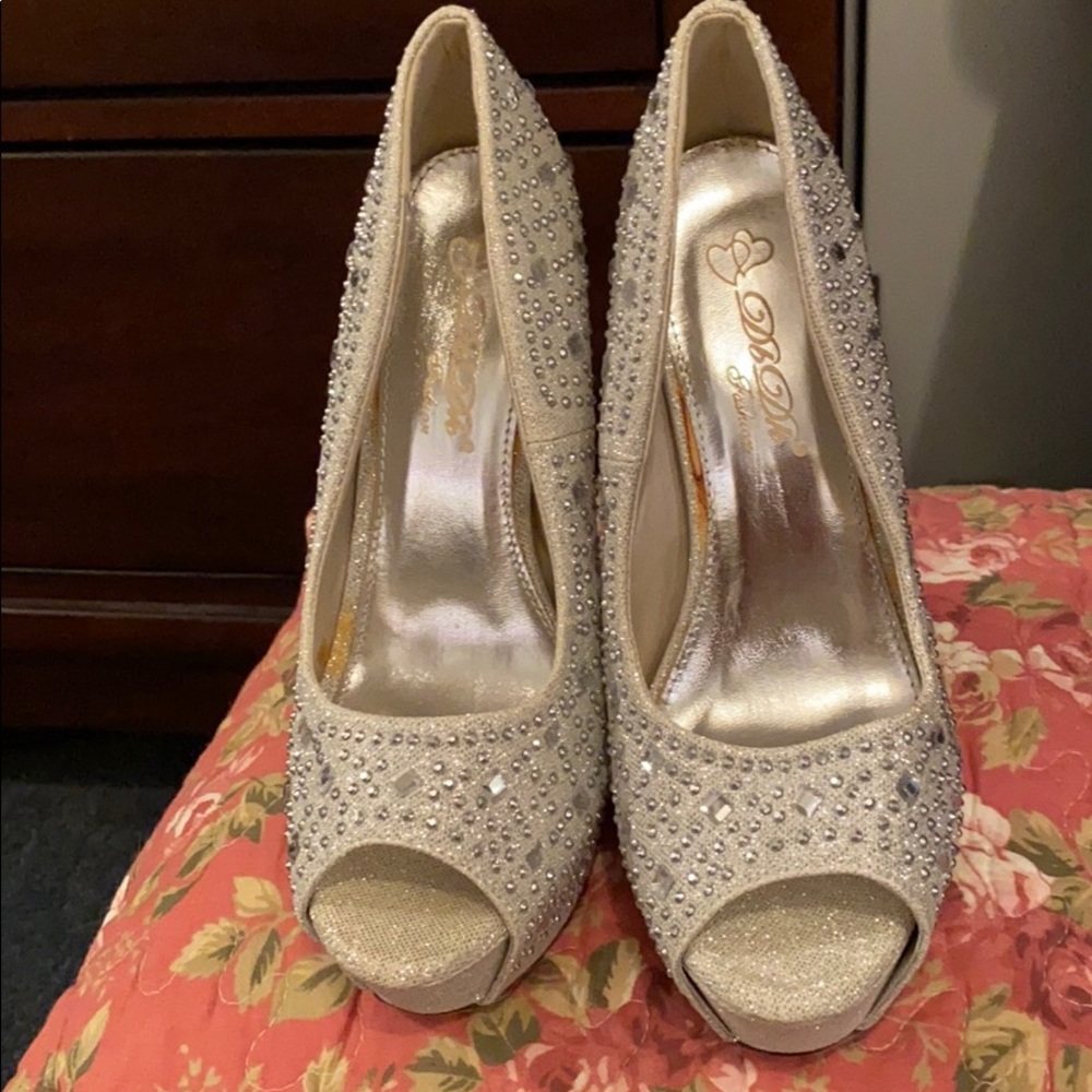 BNWOT super high open toe platform peep toe heels